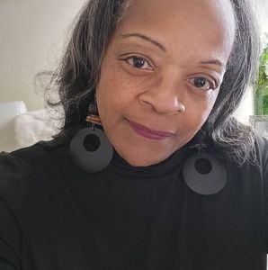 Meet your Posher, Sheryl